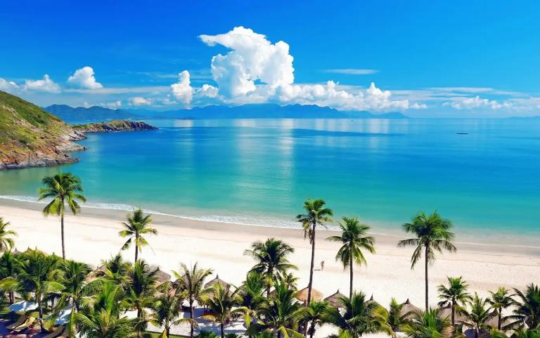 Bãi biển Mỹ Khê – Một trong những bãi biển đẹp nhất hành tinh